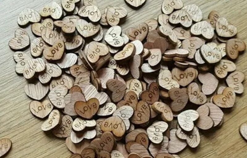 CUORICINI IN LEGNO