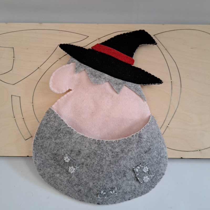 BEFANA GRANDE CON TASCA