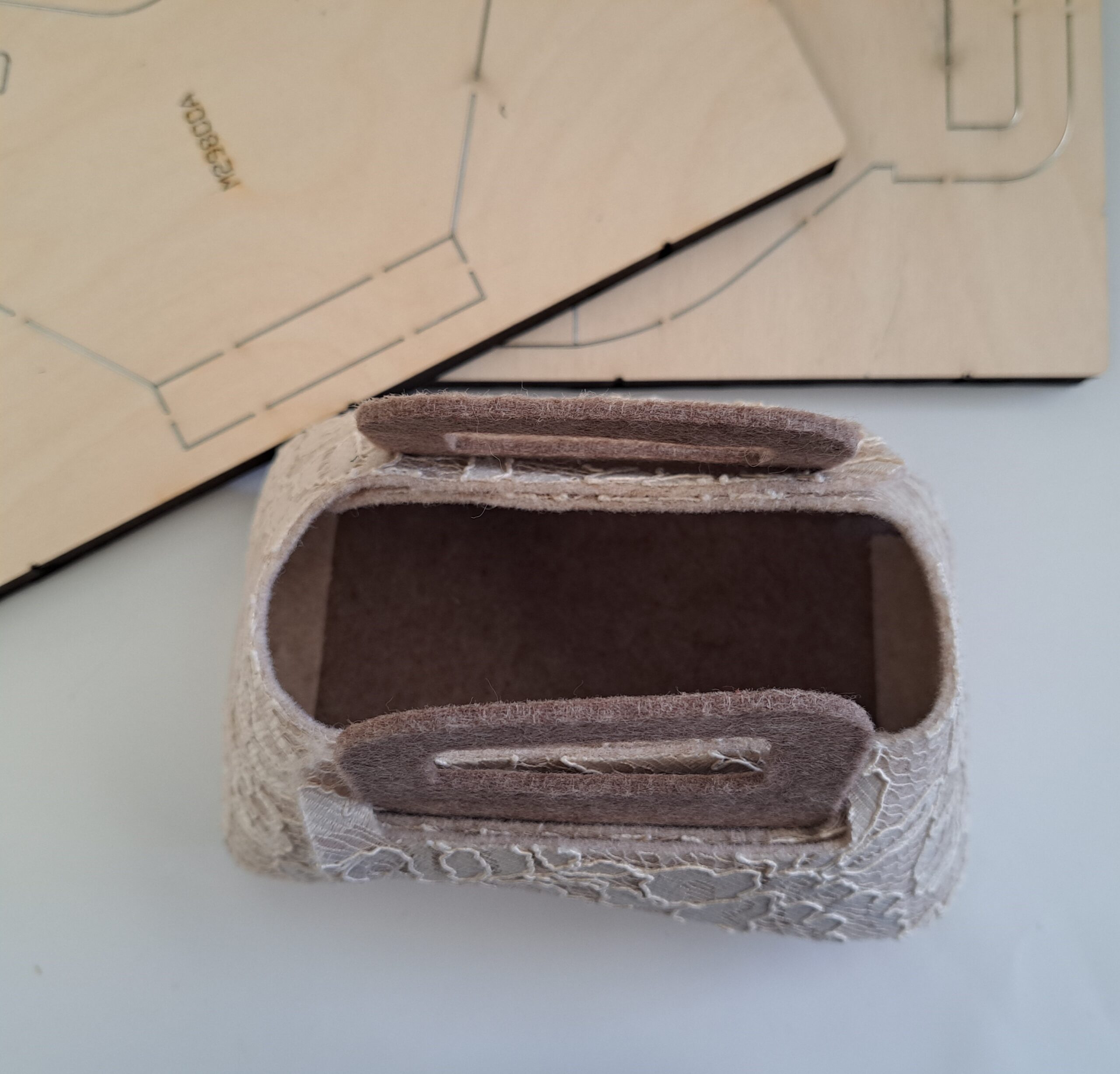 BORSA TRAPEZIO per PLUS - immagine 4