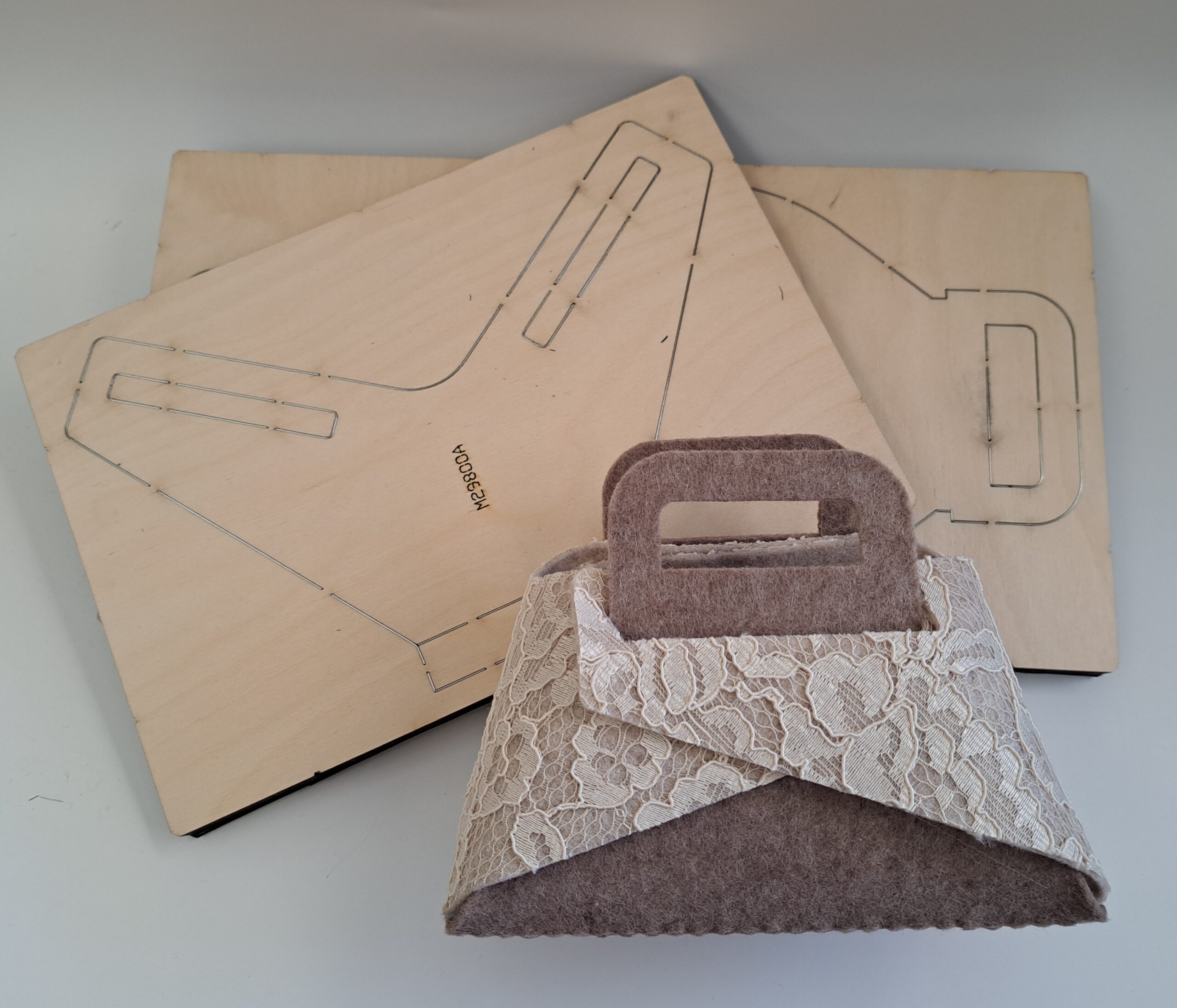 BORSA TRAPEZIO per PLUS